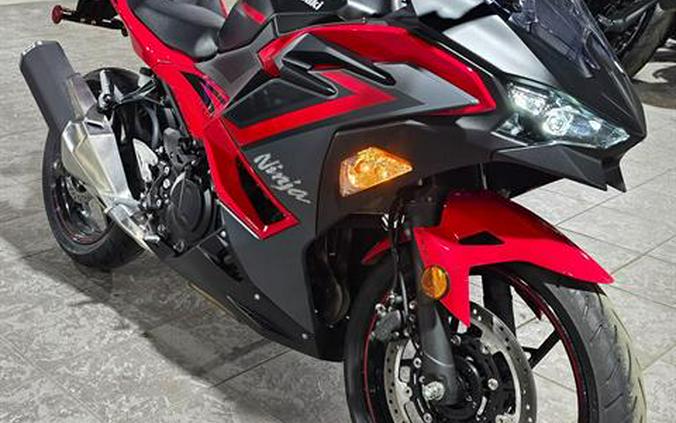 2025 Kawasaki Ninja 500 SE ABS