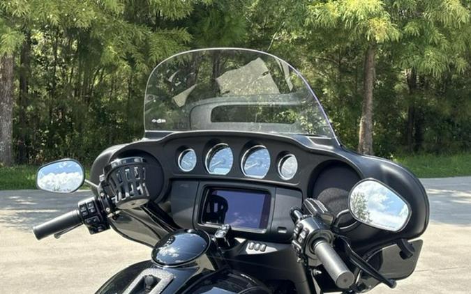 2025 Harley-Davidson® FLHTCUTG - Tri Glide® Ultra