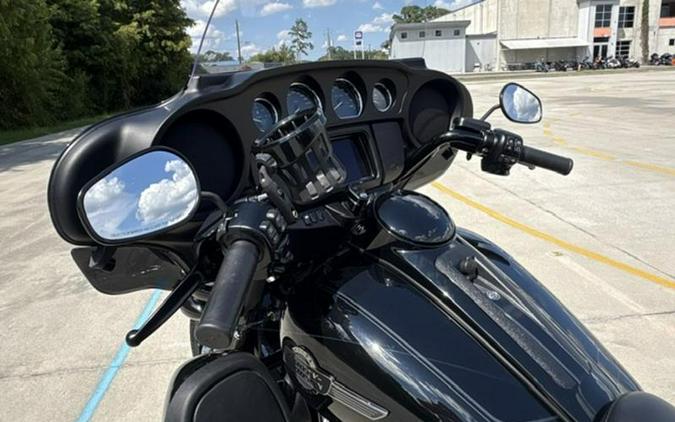 2025 Harley-Davidson® FLHTCUTG - Tri Glide® Ultra