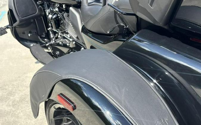 2025 Harley-Davidson® FLHTCUTG - Tri Glide® Ultra