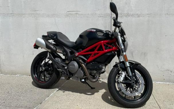 2011 Ducati Monster 796