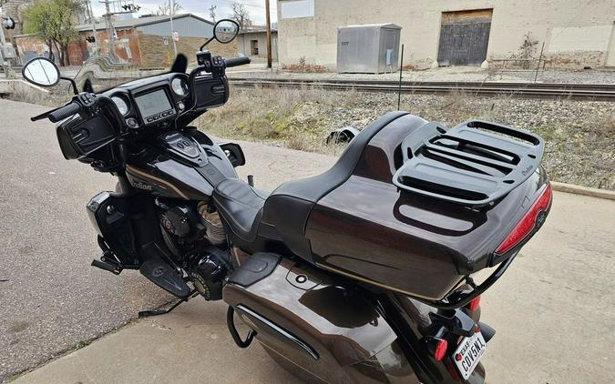 2021 Indian Motorcycle® Roadmaster® JD LE Whiskey Pearl/ Thunder Black Crystal