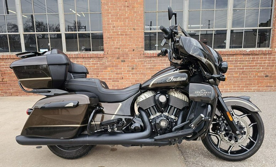 2021 Indian Motorcycle® Roadmaster® JD LE Whiskey Pearl/ Thunder Black Crystal