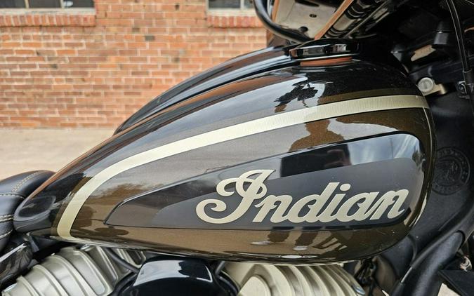 2021 Indian Motorcycle® Roadmaster® JD LE Whiskey Pearl/ Thunder Black Crystal