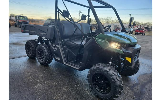 2026 Can-Am Defender 6x6 DPS