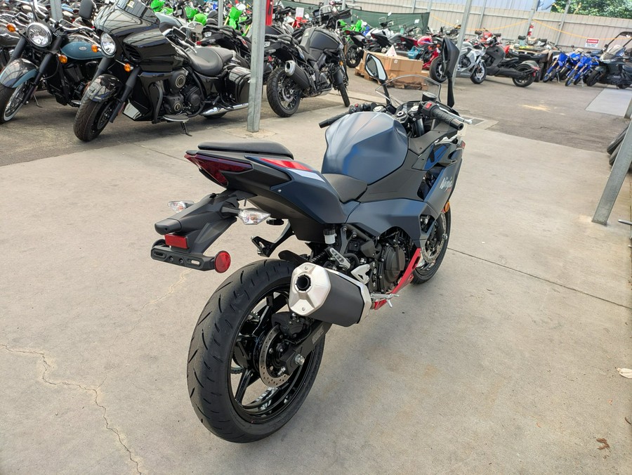 2026 Kawasaki Ninja® 500 ABS