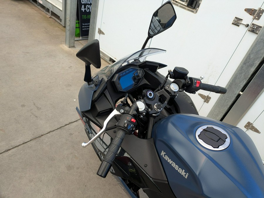 2026 Kawasaki Ninja® 500 ABS