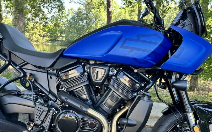 RA1250ST 2026 Pan America® 1250 ST