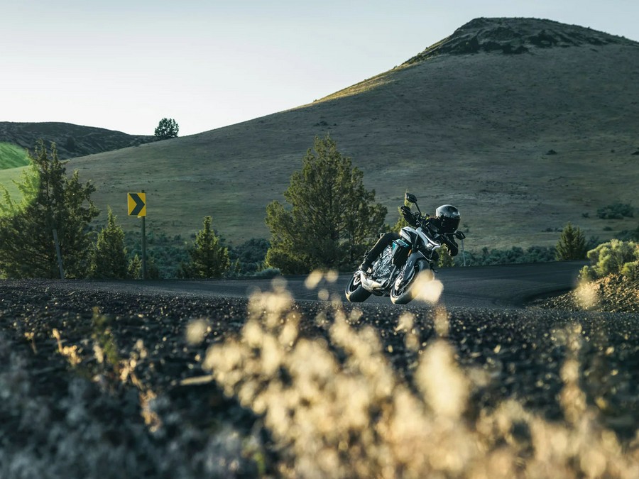 2026 CFMOTO 675NK