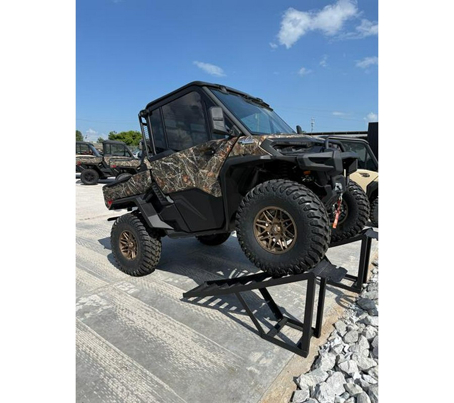 2026 Can-Am Defender Limited HD11