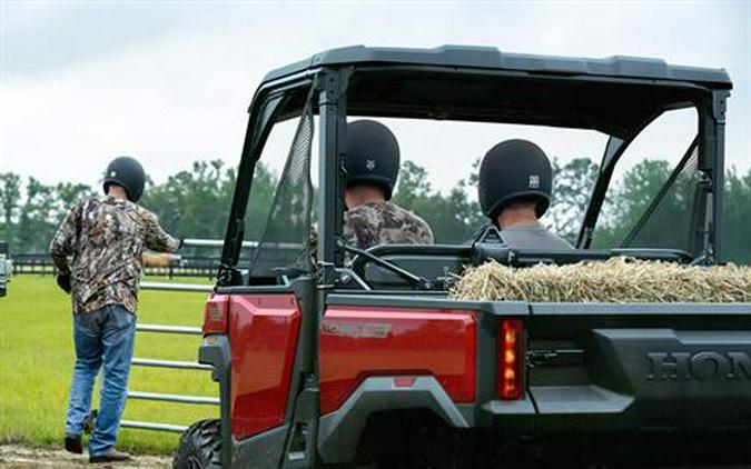 2026 Honda Pioneer 1000 Deluxe