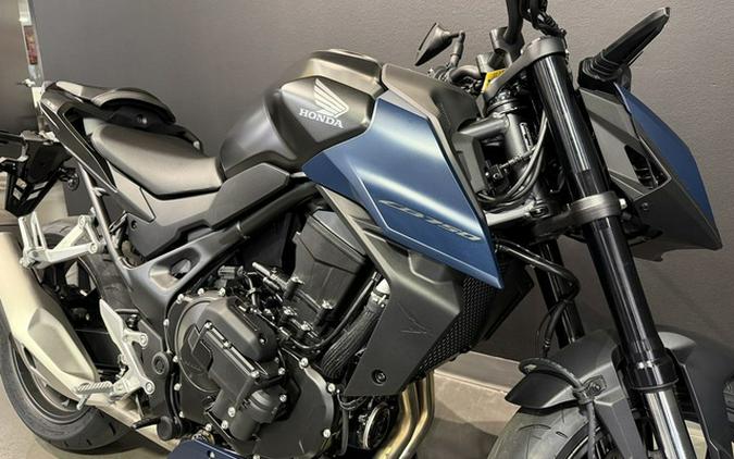 2026 Honda CB750 Hornet E-Clutch