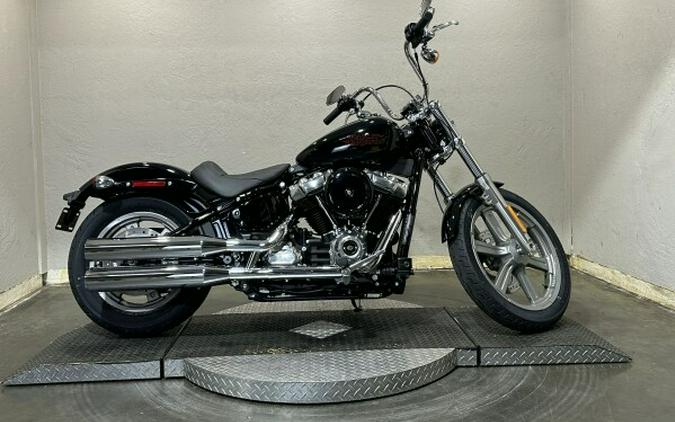 Harley-Davidson Softail Standard 2024 FXST 84504189 VIVID BLACK