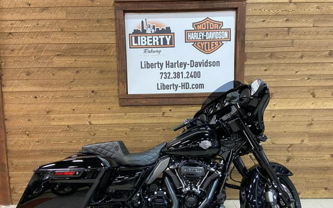 2023 Harley-Davidson® Street Glide® Special Vivid Black - Black Finish FLHXS