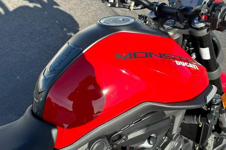 2024 Ducati Monster 937+