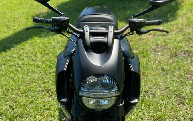 2013 Ducati Diavel Dark