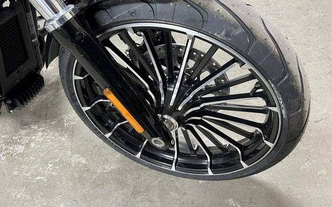 2025 Harley-Davidson Softail FXBR - Breakout