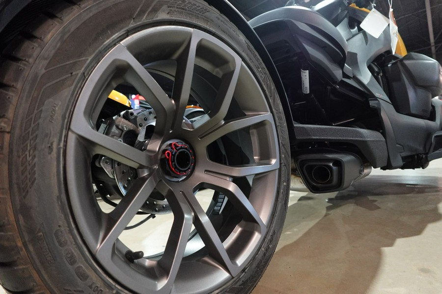 2025 Can-Am Ryker 900 ACE