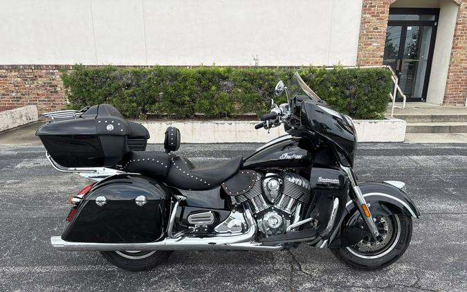 2019 Indian Motorcycle® Roadmaster® Thunder Black