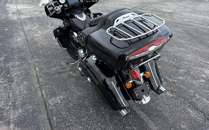 2019 Indian Motorcycle® Roadmaster® Thunder Black