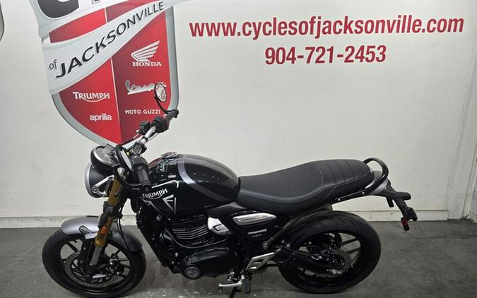 2025 Triumph Speed 400 Phantom Black / Storm Grey Carnival Red Storm Grey