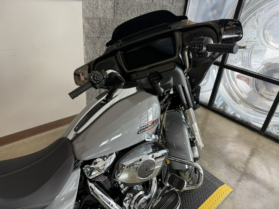 2026 Harley-Davidson® Street Glide® FLHX