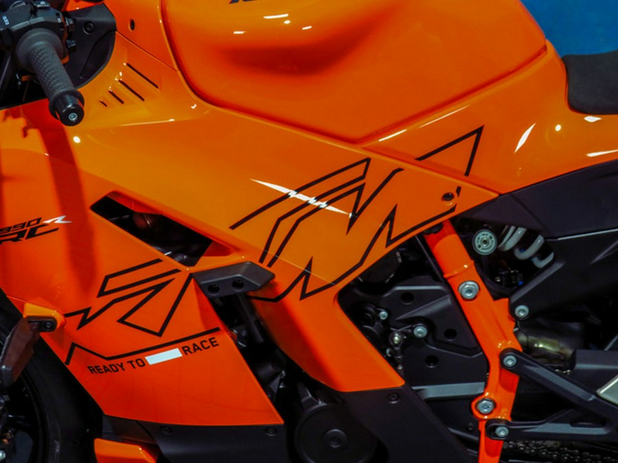 2026 KTM RC 990 R