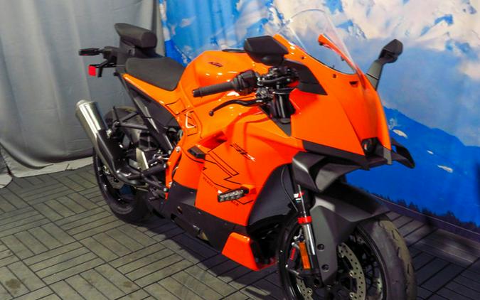 2026 KTM RC 990 R