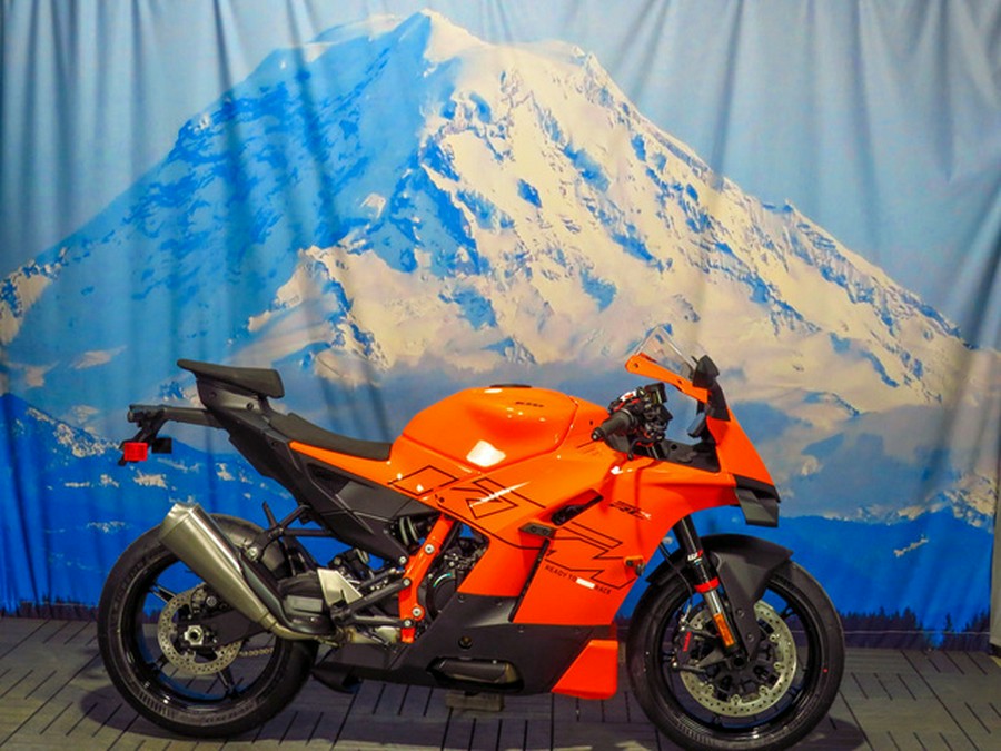 2026 KTM RC 990 R