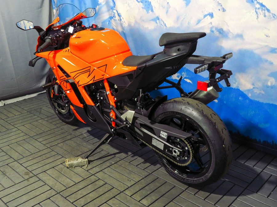 2026 KTM RC 990 R