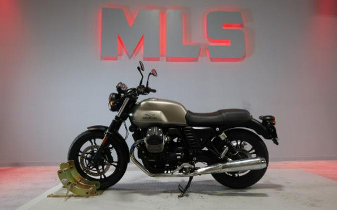 2016 Moto Guzzi V7 II Stone