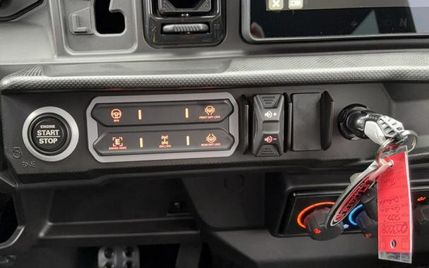 2027 Can-AM Defender XU MAX Limited HD11 Sandstone