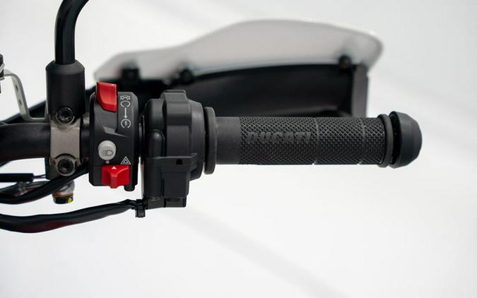 2025 Ducati Hypermotard 950 SP Special Livery