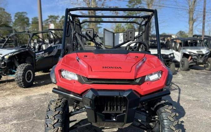 2025 Honda® Pioneer 1000-6 Deluxe Crew