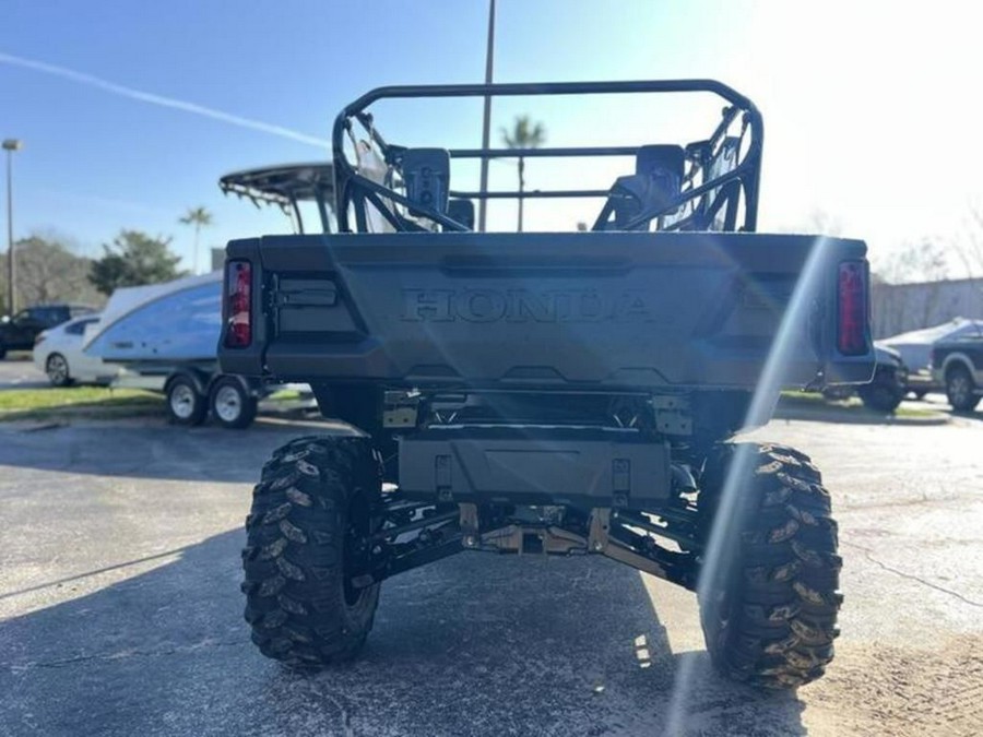 2025 Honda® Pioneer 1000-6 Deluxe Crew