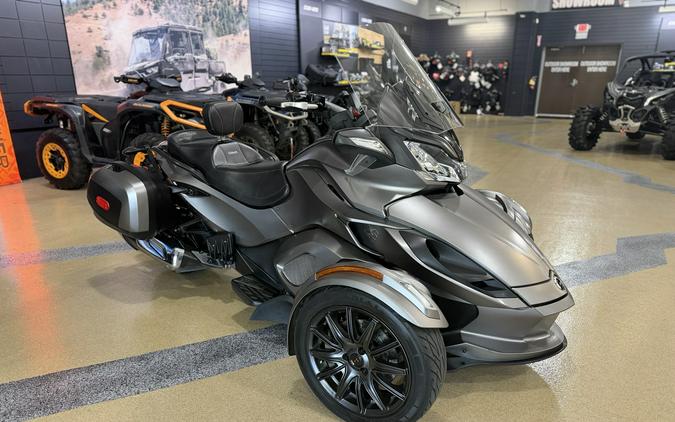 2014 Can-Am Spyder® ST Limited - SE5