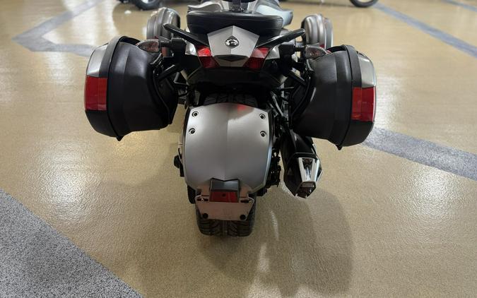 2014 Can-Am Spyder® ST Limited - SE5