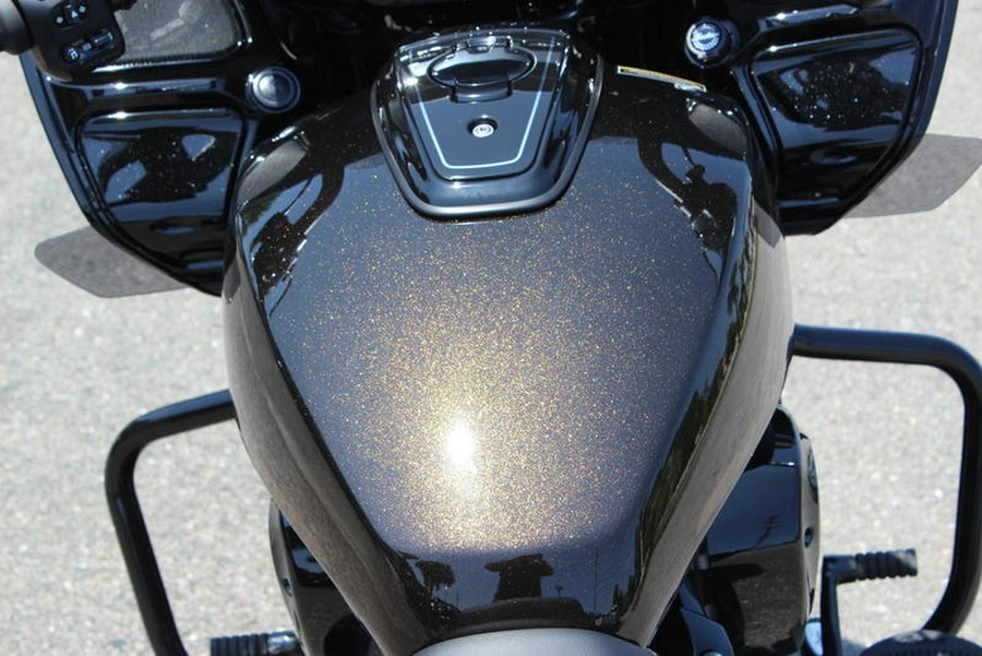 2024 Indian Motorcycle® Challenger® Dark Horse® Icon Smoky Quartz Metallic Pearl/Black Metallic