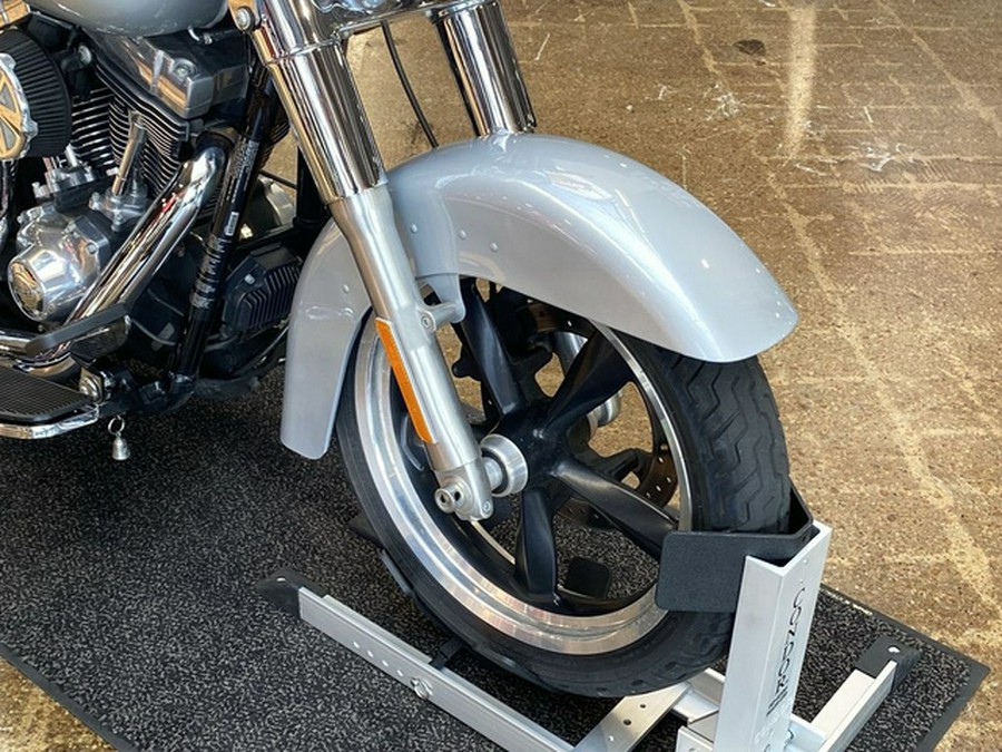 2012 Harley-Davidson Dyna Glide FLD - Dyna Switchback