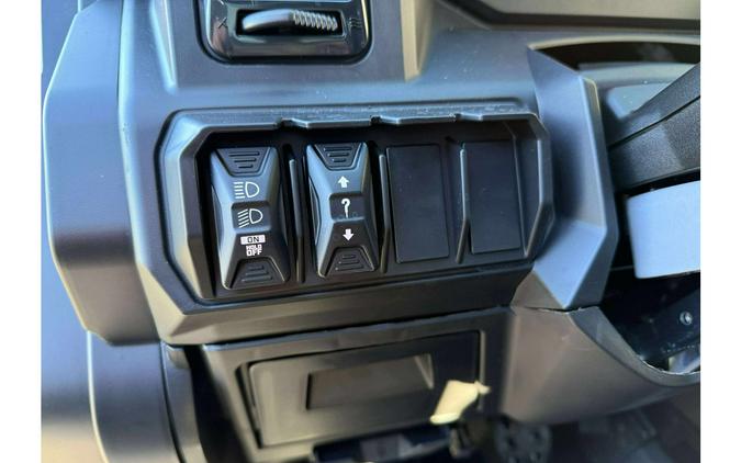 2026 Can-Am SSV DEF LTD 65 HD11 WH HB 26 Limited HD11