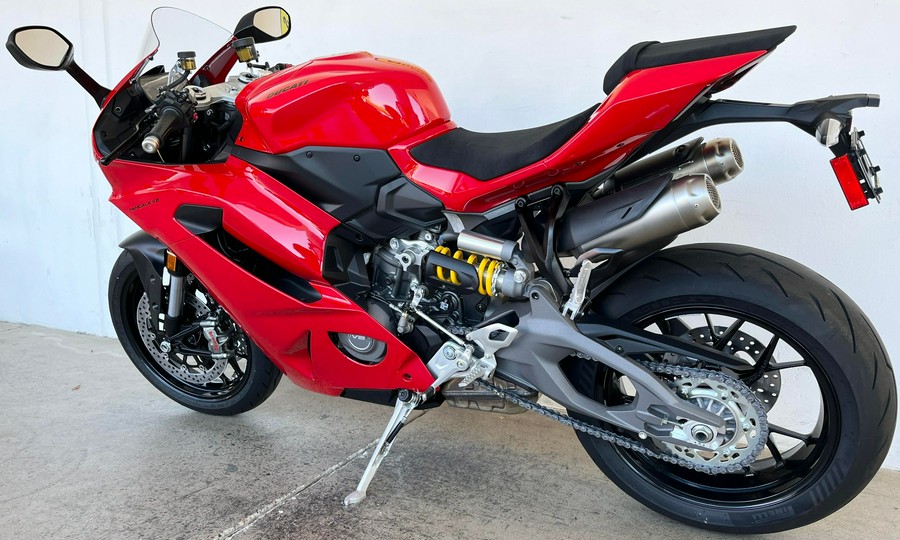 2026 Ducati PANIGALE V2