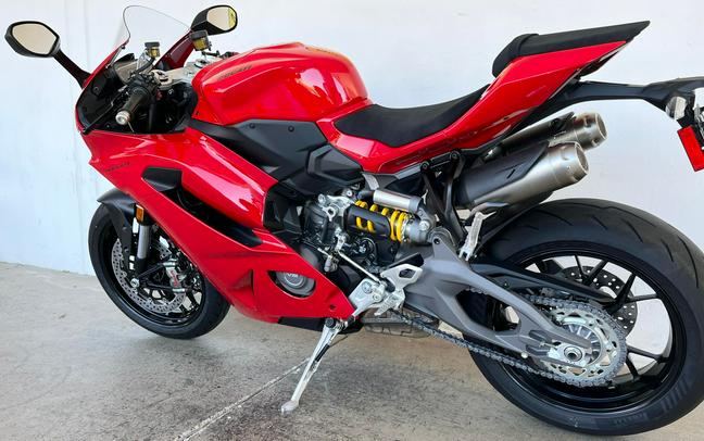 2026 Ducati PANIGALE V2