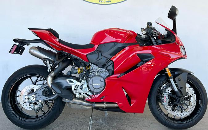 2026 Ducati PANIGALE V2