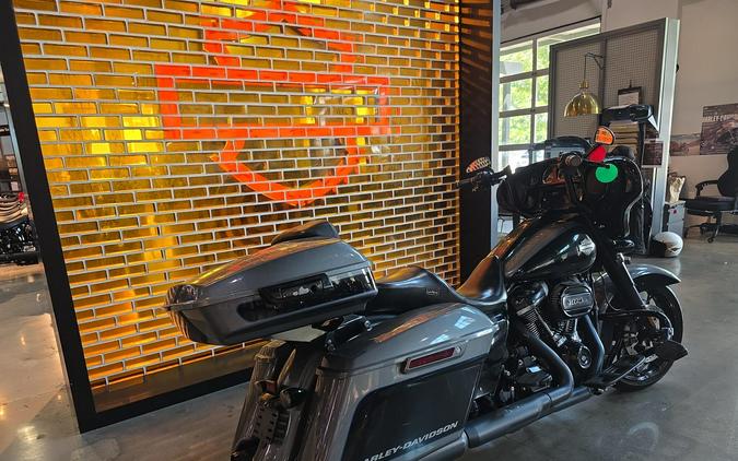 Harley-Davidson® Street Glide® Special 2021