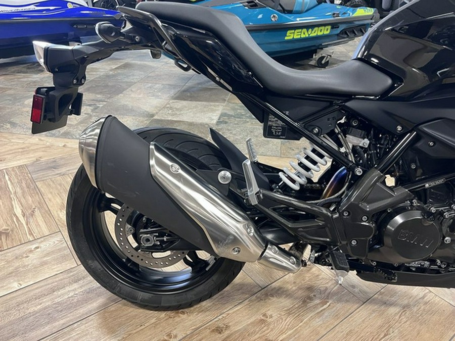 2024 BMW G 310 R Triple Black