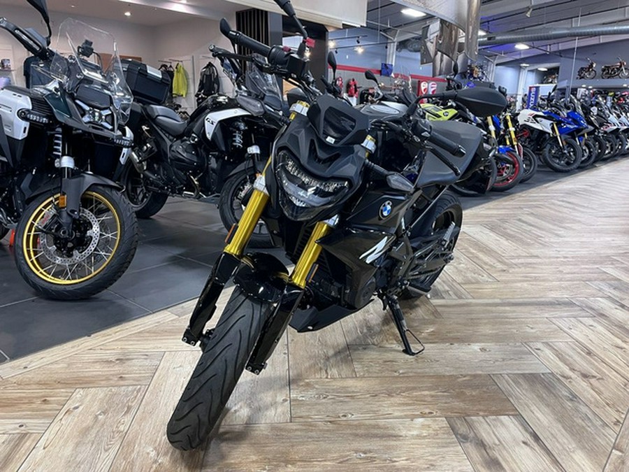 2024 BMW G 310 R Triple Black