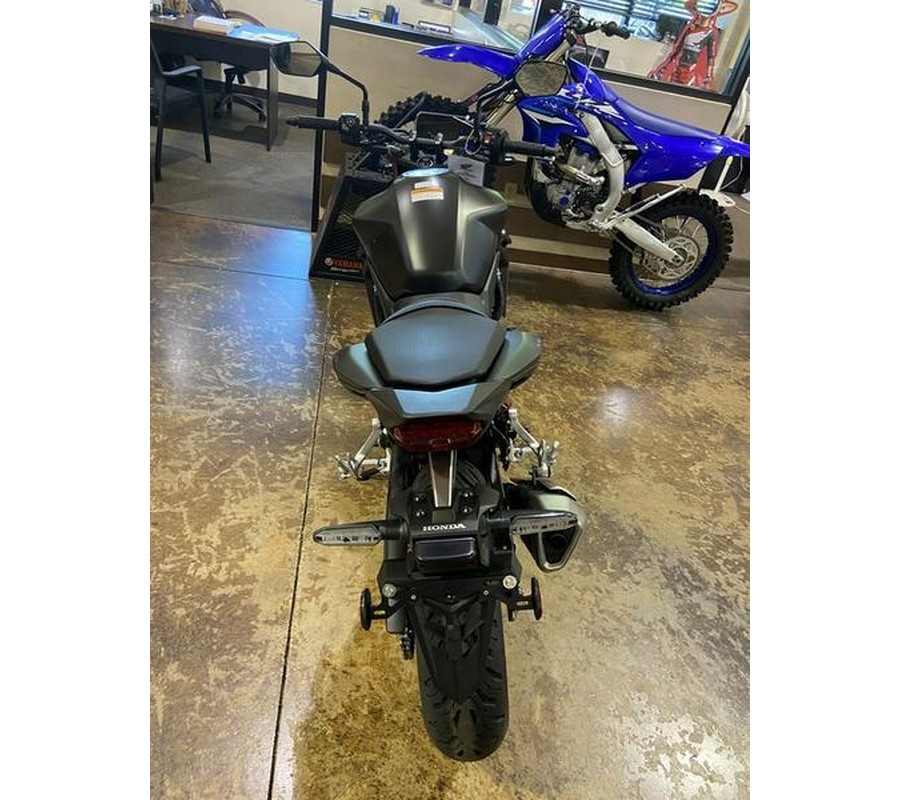 2026 Honda® CB750 Hornet E-Clutch