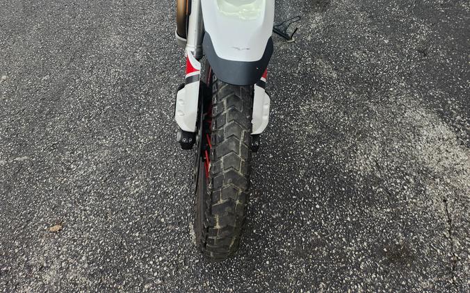 2020 Moto Guzzi V85 TT Adventure