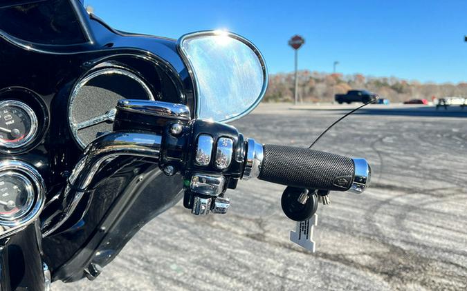 2013 Harley-Davidson FLHTCU - Electra Glide Ultra Classic