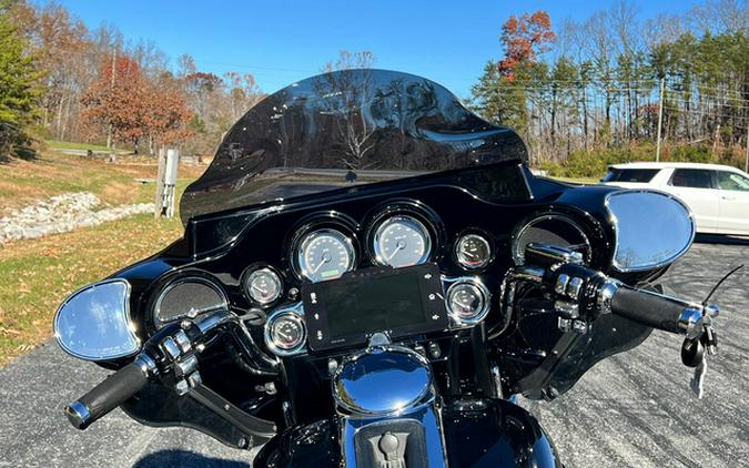 2013 Harley-Davidson FLHTCU - Electra Glide Ultra Classic